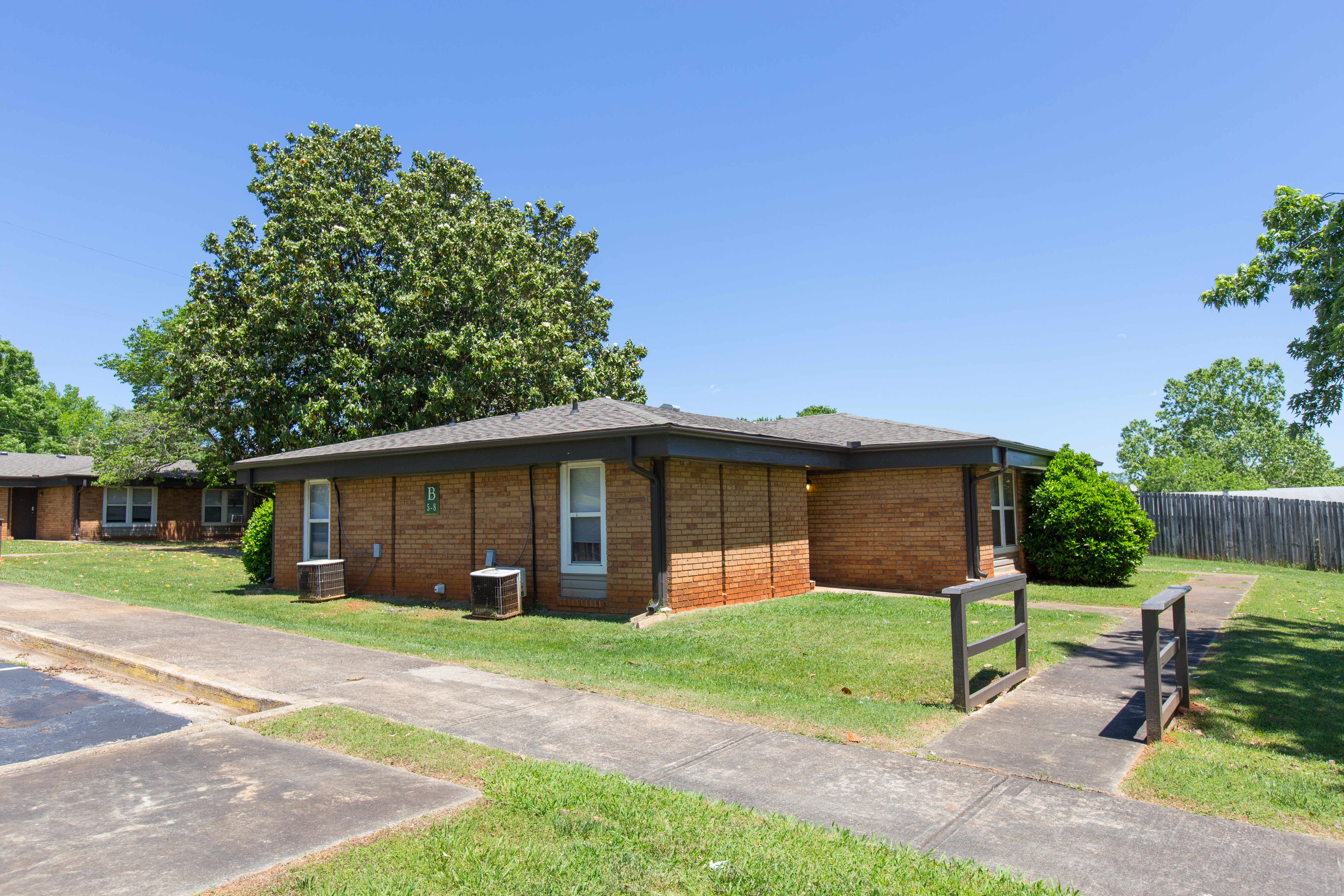 Magnolia Ridge The Multifamily Advisory Group at Cushman & Wakefield